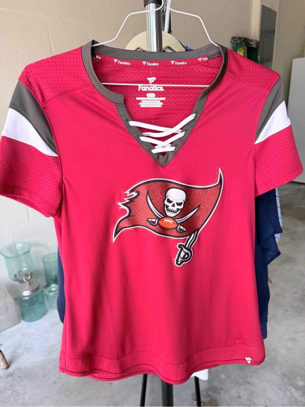 Fanatics NFL Tampa Buccaneers Lace-Up Women's Game Jersey Top
